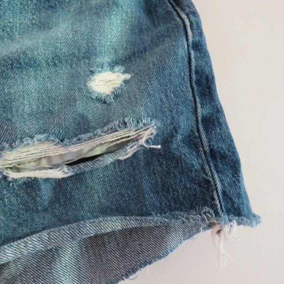 LEVI'S Destroyed 501 Jean Shorts in Sansome Muse Boho Casual Western - Size 28 - Picture 7 of 13